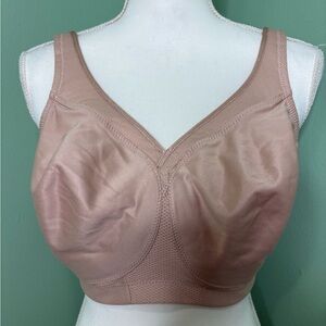 Kohl's Nude/Taupe Wireless Comfort Bra